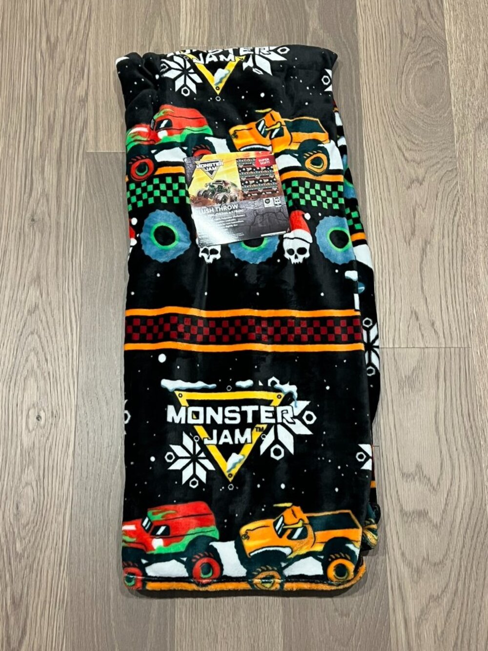 MONSTER JAM Black Christmas Skulls Plush Throw Blanket 60x70 NWT Truck Tires New